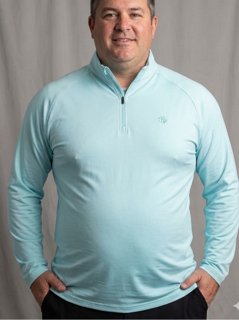 Light Blue Men’s Quarter-Zip Performance Shirt size 2XL.    1123